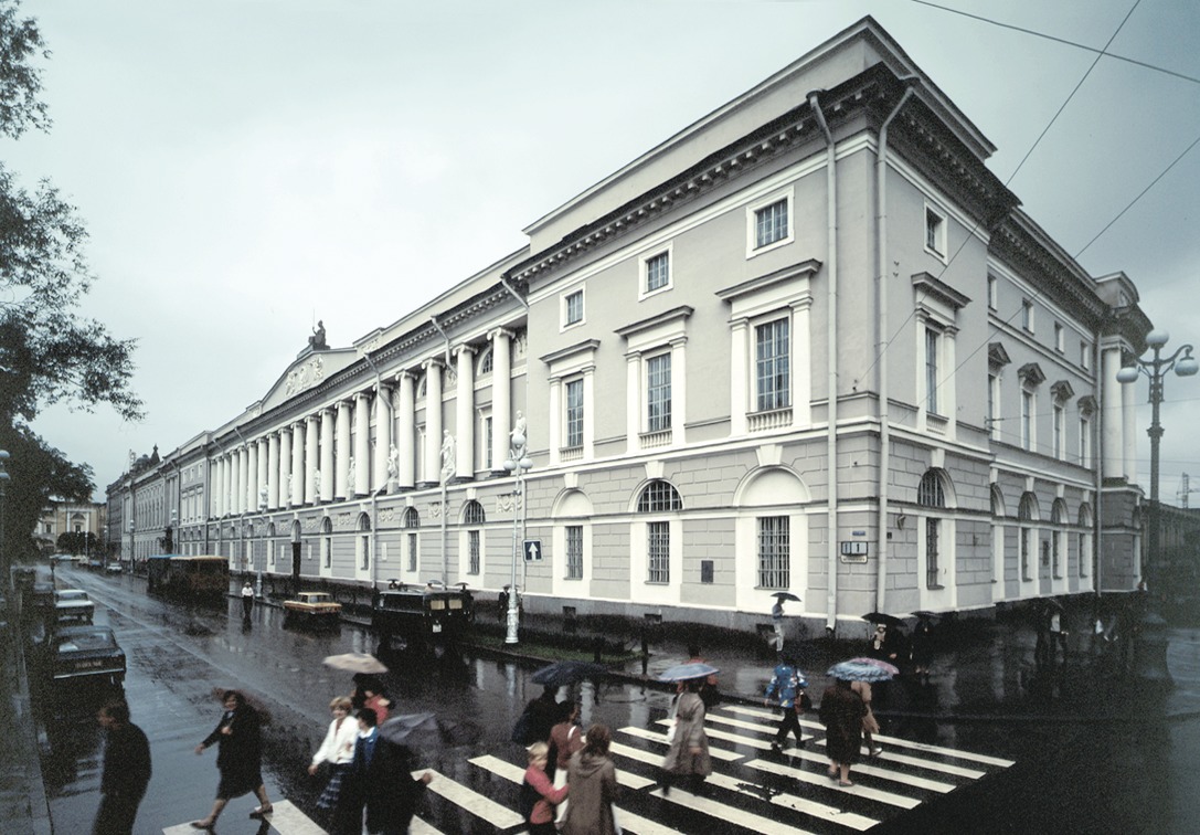 Ruska narodna biblioteka u Sankt-Peterburgu 1796–1801. Arhitekta E.T. Sokolov.